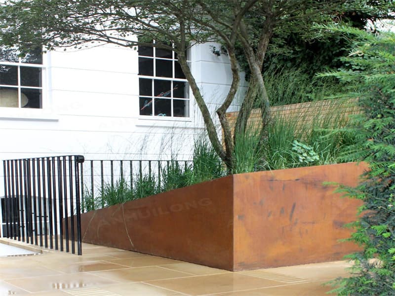 <h3>Fall Corten Steel Planter | Garden Gate</h3>
